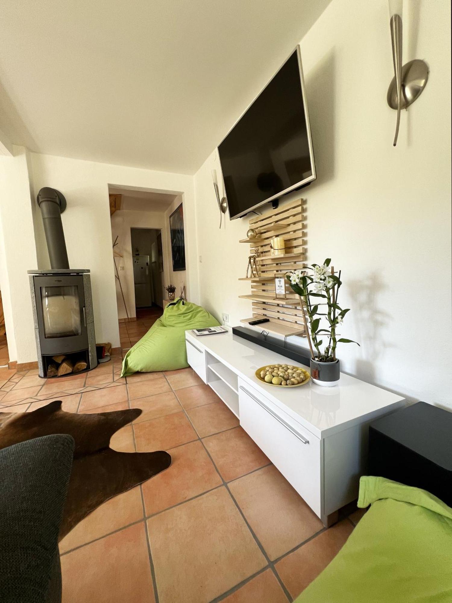 Haus Am Berzdorfer See - 3 Schlafzimmer - Ganzes Haus Zur Alleinnutzung - Terrasse - Hochwertige Ausstattung Gorlitz Bagian luar foto